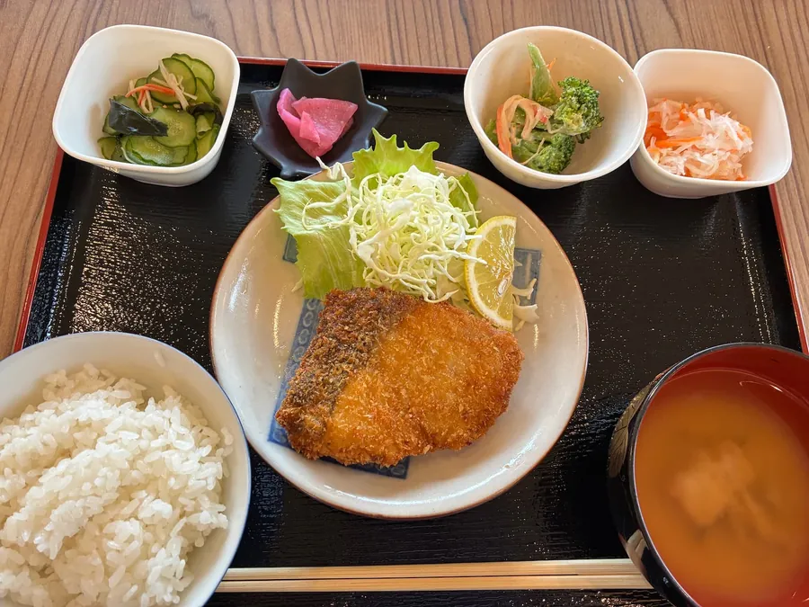 ブリカツ定食